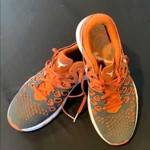 Hook ‘em Horns Texas Nike sneakers size 8